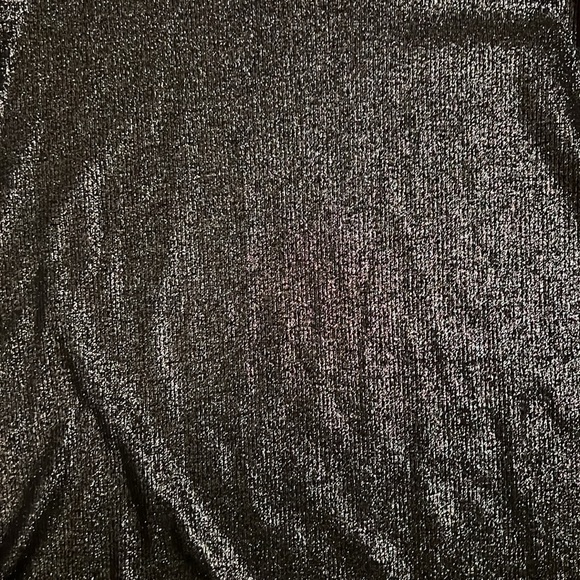 ZOA of New York Matalic Tank Top - Picture 2 of 7